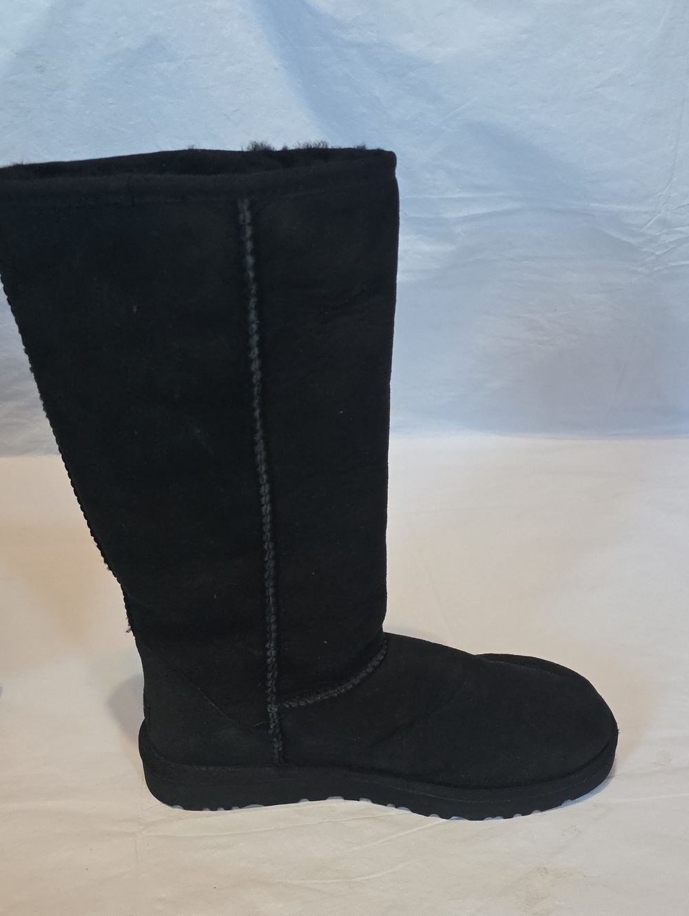 UGG Women's Classic Tall Boots 5815 Sheepskin Black 8 - Picture 5 of 12